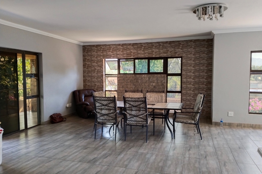 5 Bedroom Property for Sale in Birdwood Estate North West